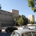 Joy's * Bari